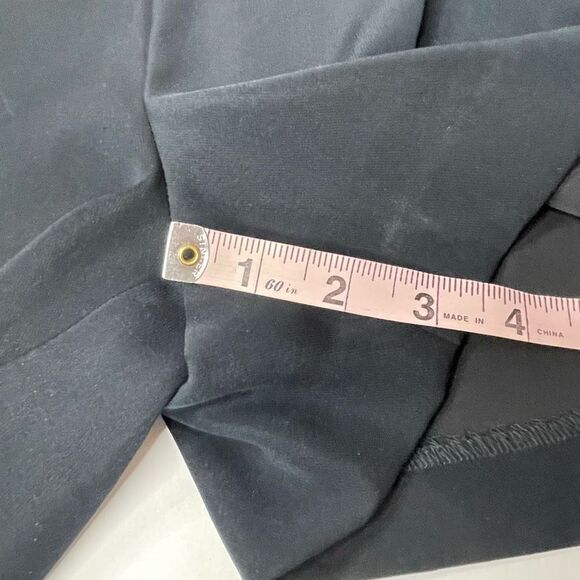 Vince Pleated Front Belted Shorts Black Size 4 - Picture 11 of 14